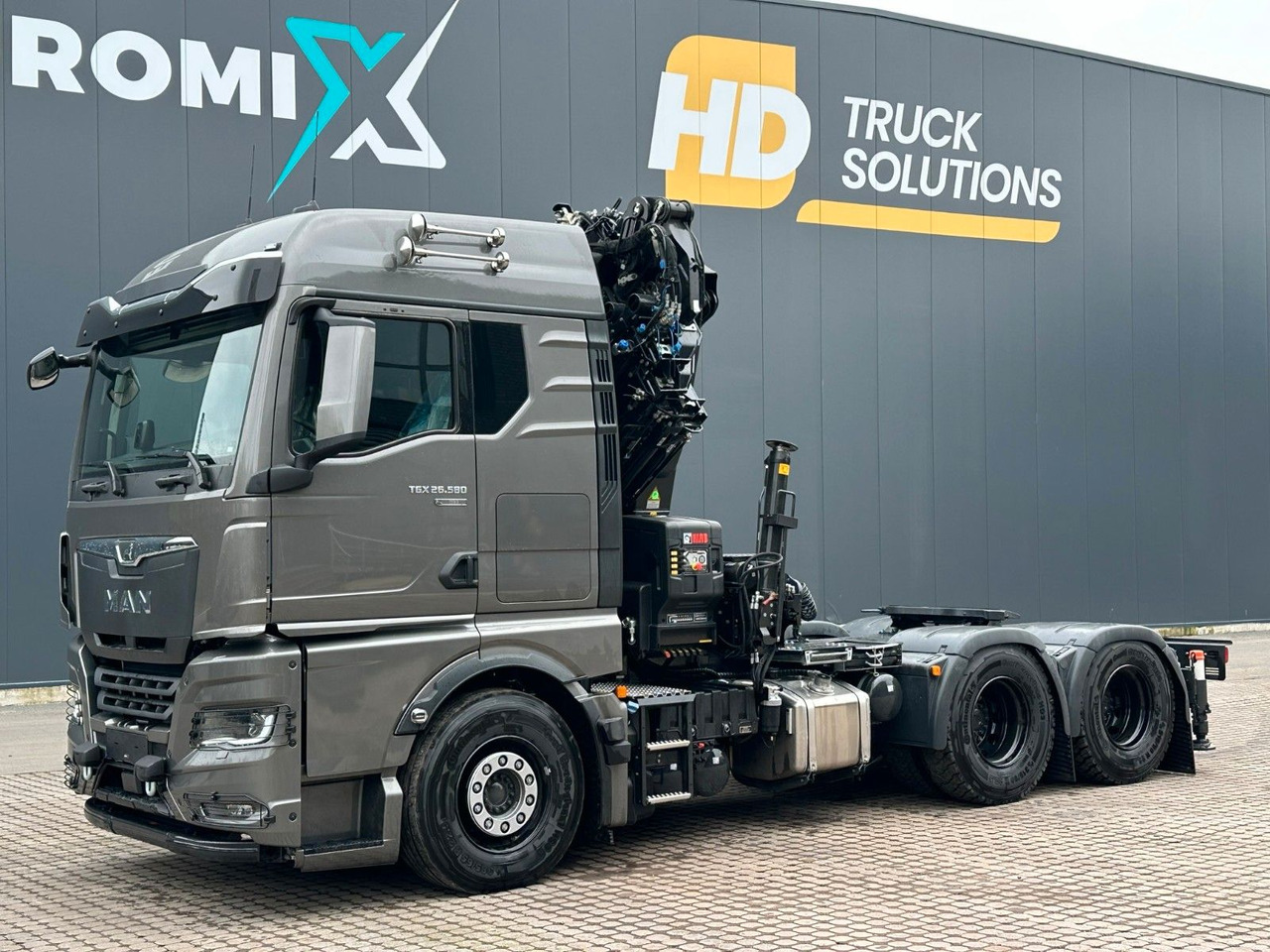 MAN TGX 26.580 6x4 Kran Hiab 302-6 + Jib-4 - Çekici: fotoğraf 3 MAN TGX 26.580 6x4 Kran Hiab 302-6 + Jib-4 - Çekici: fotoğraf 3
