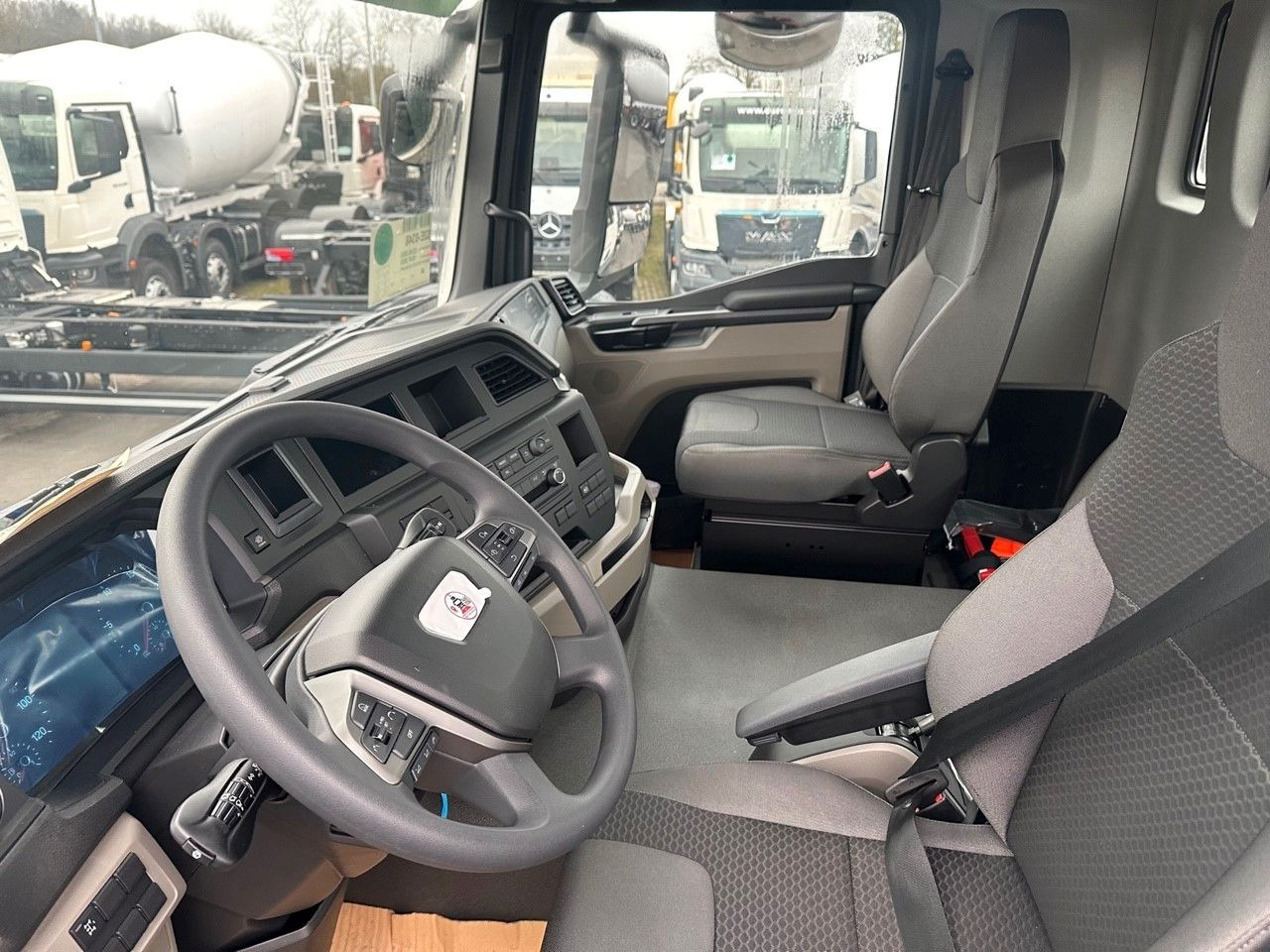MAN TGS 18.400 4x4 Euro 6e Hyva Absetzkipper - Damperli kamyon, Vinçli kamyon: fotoğraf 4 MAN TGS 18.400 4x4 Euro 6e Hyva Absetzkipper - Damperli kamyon, Vinçli kamyon: fotoğraf 4