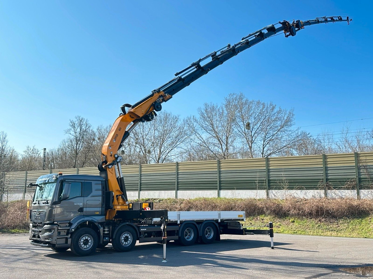 MAN TGS 35.520 8X4 TG 3 EFFER 955-8s +Jib 6sAUTOKRAN - Vinçli kamyon: fotoğraf 4 MAN TGS 35.520 8X4 TG 3 EFFER 955-8s +Jib 6sAUTOKRAN - Vinçli kamyon: fotoğraf 4