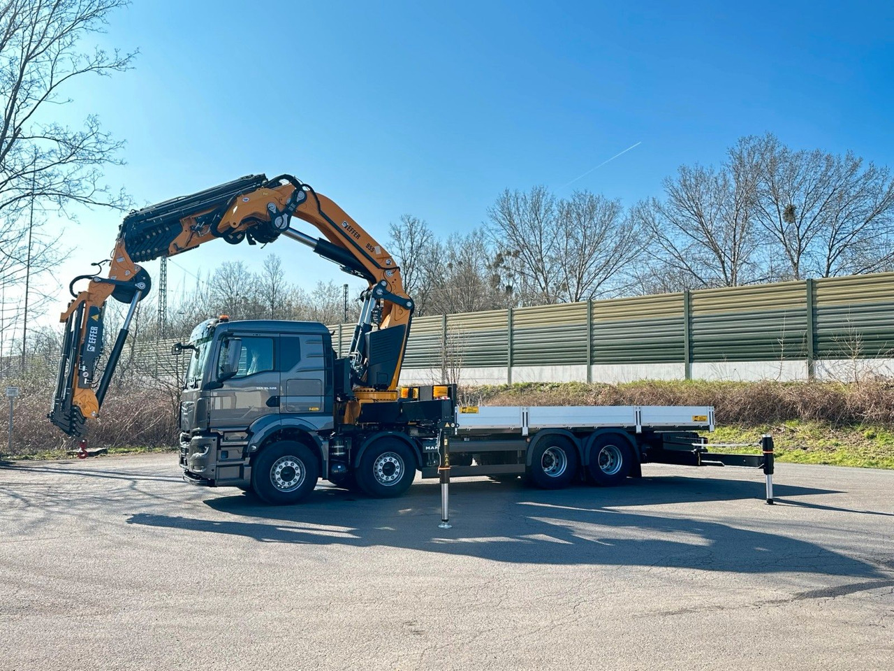 MAN TGS 35.520 8X4 TG 3 EFFER 955-8s +Jib 6sAUTOKRAN - Sal/ Açık kasa kamyon, Vinçli kamyon: fotoğraf 3 MAN TGS 35.520 8X4 TG 3 EFFER 955-8s +Jib 6sAUTOKRAN - Sal/ Açık kasa kamyon, Vinçli kamyon: fotoğraf 3