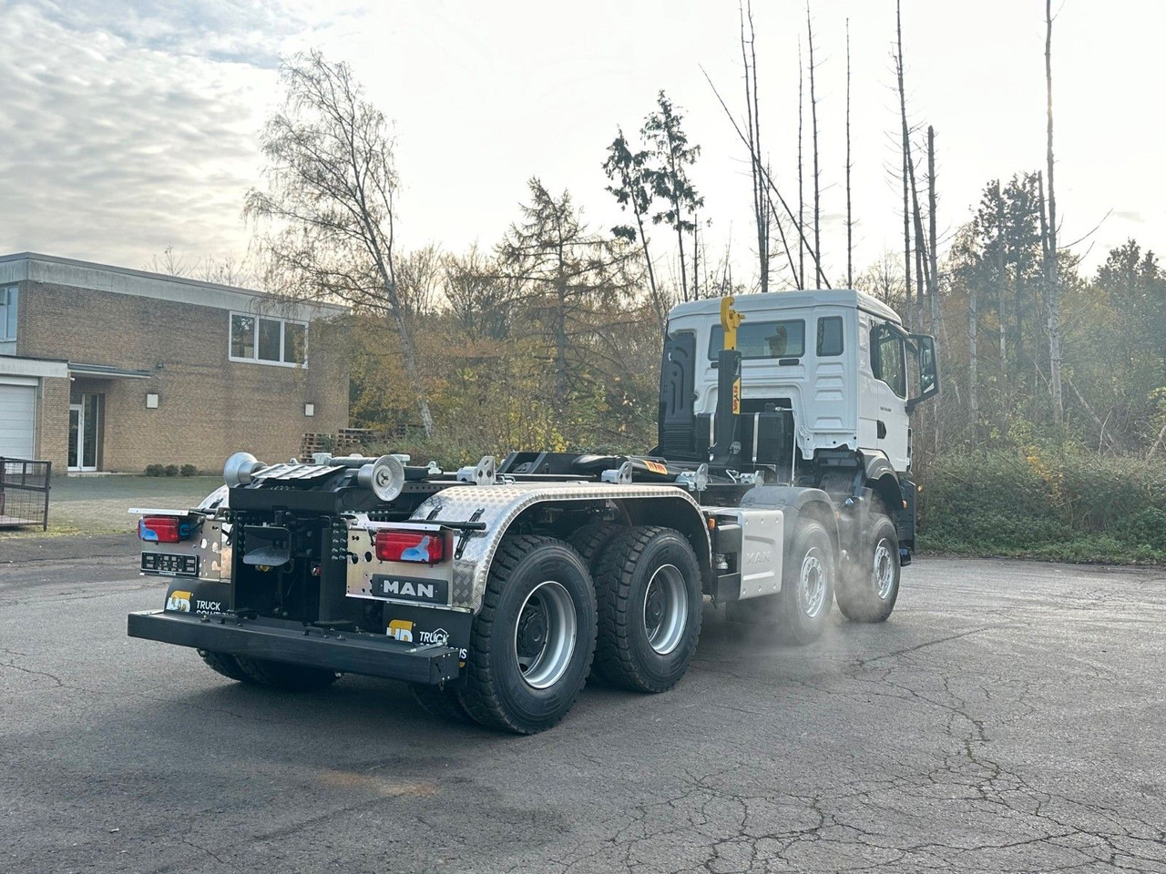 MAN TGS 35.520 8x4 Euro6e Hyva 26-55 Abrollkipper - Kancalı yükleyici kamyon: fotoğraf 5 MAN TGS 35.520 8x4 Euro6e Hyva 26-55 Abrollkipper - Kancalı yükleyici kamyon: fotoğraf 5