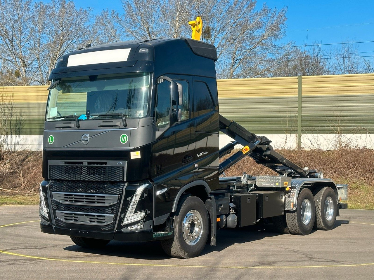 Volvo FH 540 6x4 Abrollkipper Hyva 20-60 - Kancalı yükleyici kamyon, Vinçli kamyon: fotoğraf 2 Volvo FH 540 6x4 Abrollkipper Hyva 20-60 - Kancalı yükleyici kamyon, Vinçli kamyon: fotoğraf 2