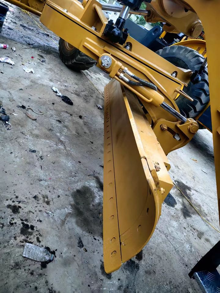 CAT 140H Grader Used Second Hand Good Condition for Sale From Janpan - Greyder: fotoğraf 2 CAT 140H Grader Used Second Hand Good Condition for Sale From Janpan - Greyder: fotoğraf 2