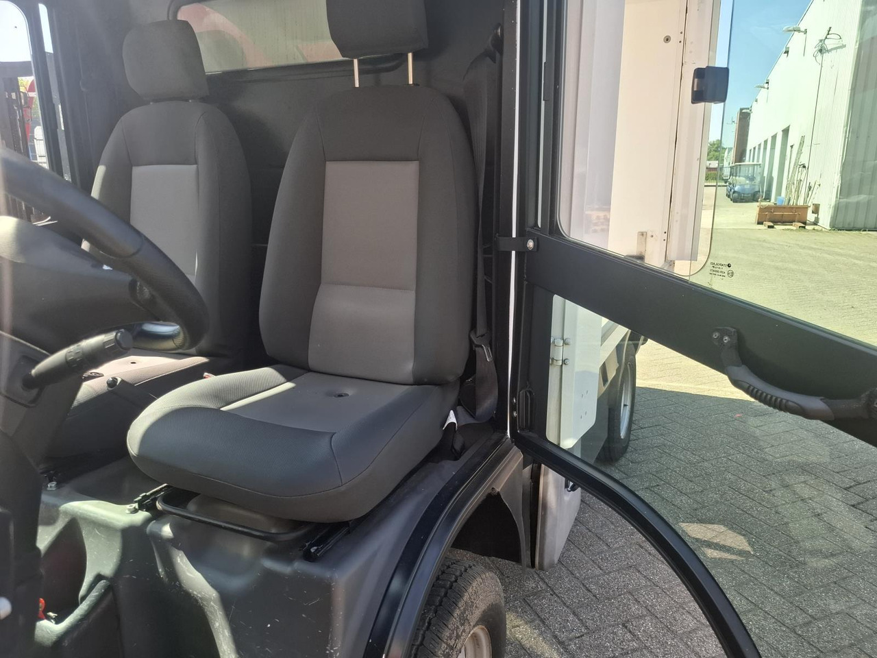 Aixam Mega E-Worker Elektrische Bakwagen RT-998-D - Golf arabası: fotoğraf 5 Aixam Mega E-Worker Elektrische Bakwagen RT-998-D - Golf arabası: fotoğraf 5
