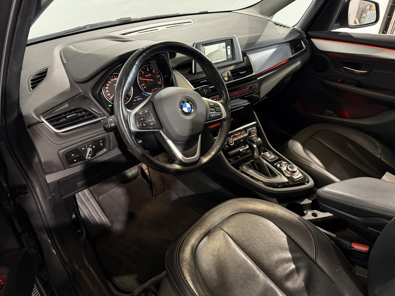 BMW | 2-serie Active Tourer | 218d Corporate Lease Luxury | 2015 | 223.959 km | HG351B | Logisch - Binek araba: fotoğraf 2 BMW | 2-serie Active Tourer | 218d Corporate Lease Luxury | 2015 | 223.959 km | HG351B | Logisch - Binek araba: fotoğraf 2