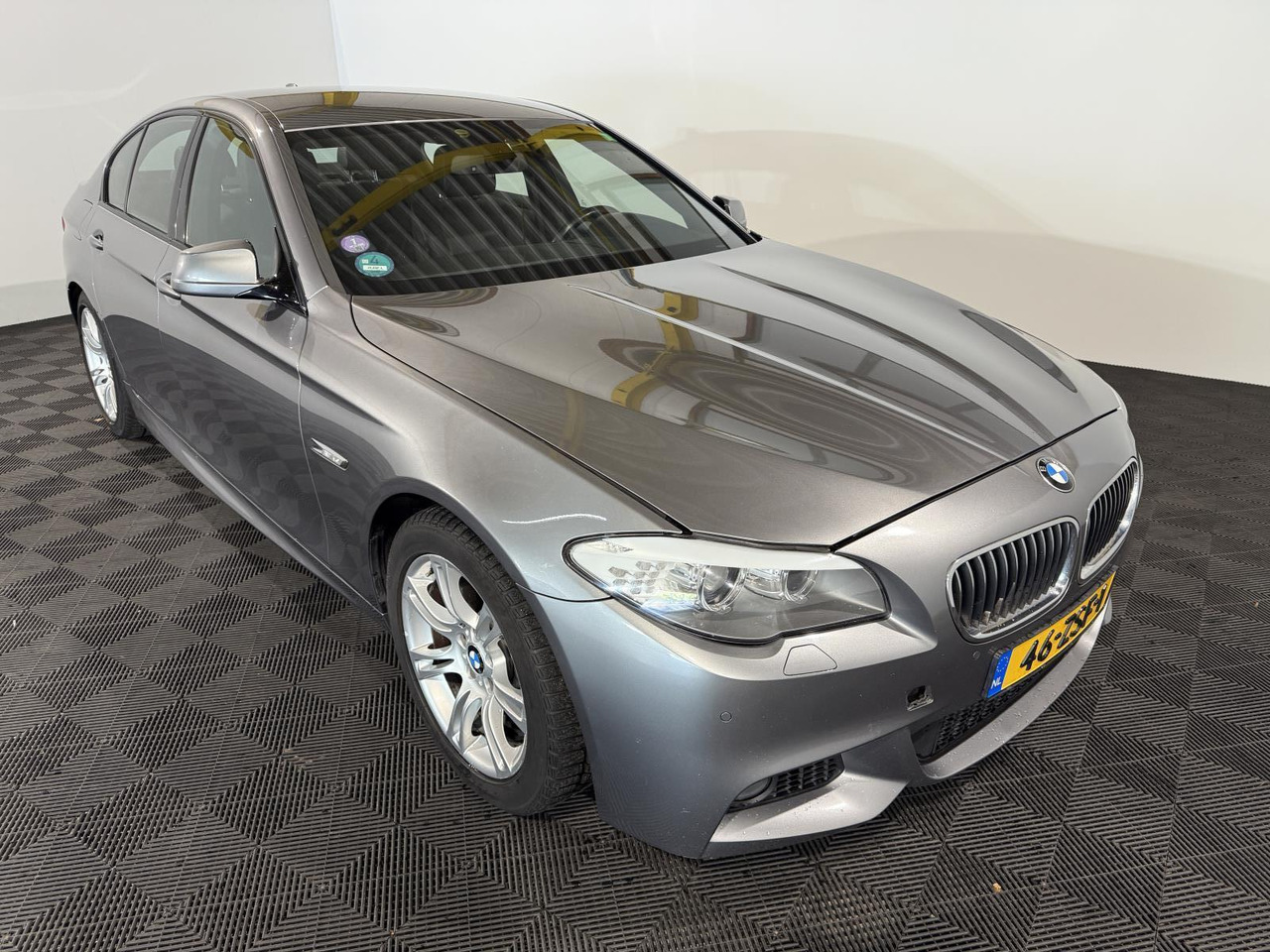 BMW | 5-serie | 520i High Executive | 2013 | 218.545 km | 46ZSF1 | Logisch - Sedan araba: fotoğraf 3 BMW | 5-serie | 520i High Executive | 2013 | 218.545 km | 46ZSF1 | Logisch - Sedan araba: fotoğraf 3