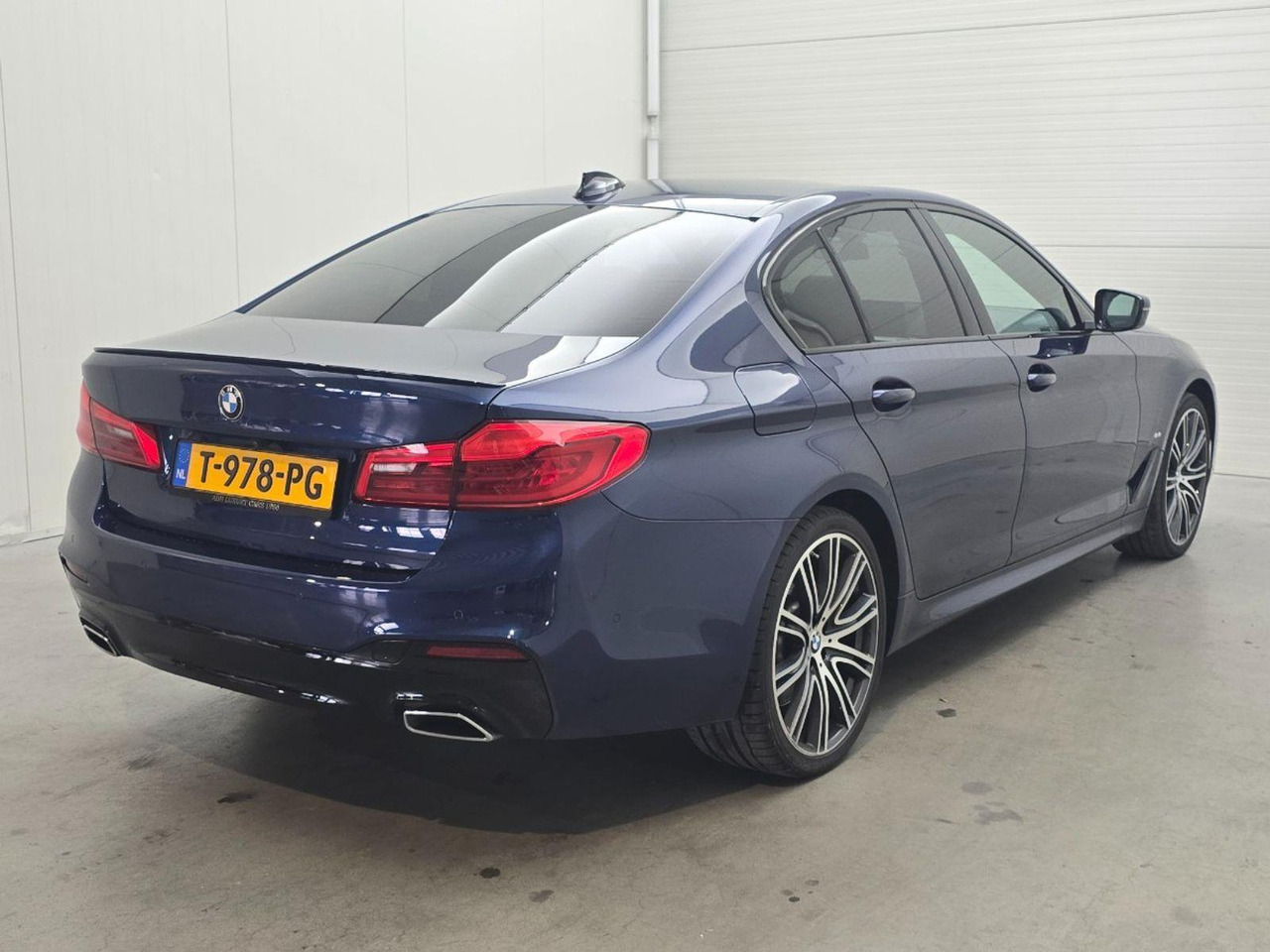 BMW 5-serie 530e iPerformance High Executive | 2020 | 84.303 km | Automaat | T978PG | NAP: Geen oordeel - Sedan araba: fotoğraf 4 BMW 5-serie 530e iPerformance High Executive | 2020 | 84.303 km | Automaat | T978PG | NAP: Geen oordeel - Sedan araba: fotoğraf 4