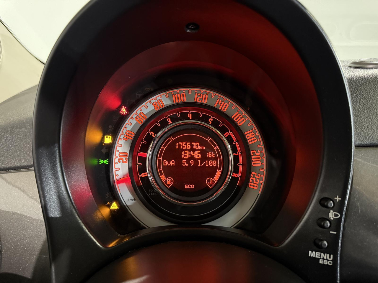 Fiat | 500 C | 0.9 TwinAir Lounge | 2013 | 175.670 km | 4KXV79 | Logisch - Binek araba: fotoğraf 4 Fiat | 500 C | 0.9 TwinAir Lounge | 2013 | 175.670 km | 4KXV79 | Logisch - Binek araba: fotoğraf 4