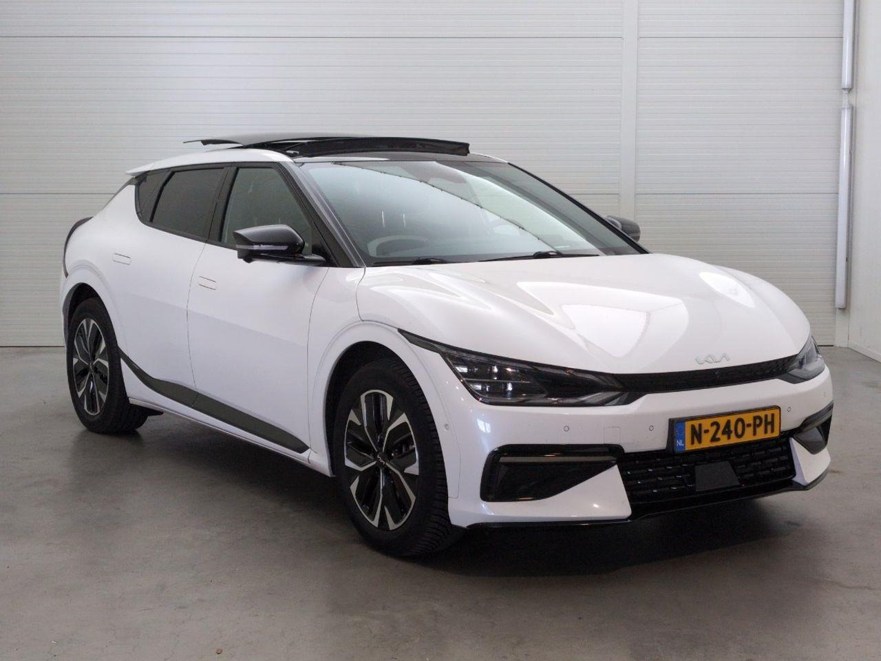 Kia EV6 GT - Line 77.4 kWh | 2021 | 133.453 km | Automaat | N240PH | NAP: Logisch - SUV: fotoğraf 2 Kia EV6 GT - Line 77.4 kWh | 2021 | 133.453 km | Automaat | N240PH | NAP: Logisch - SUV: fotoğraf 2