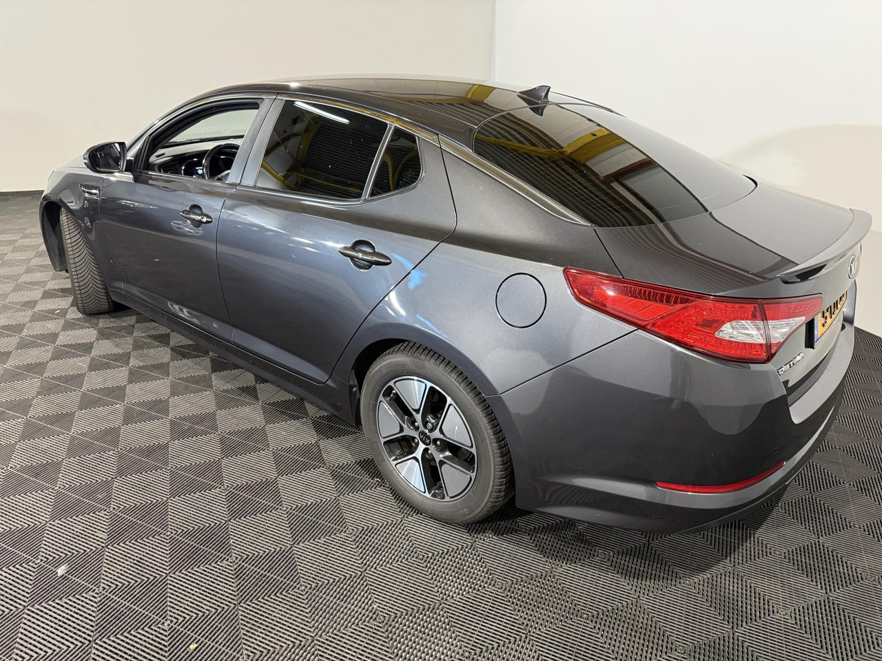 Kia | Optima | 2.0 CVVT Hybrid Super Pack | 2014 | 260.693 km | 5TJT77 | Automaat | Logisch - Sedan araba: fotoğraf 3 Kia | Optima | 2.0 CVVT Hybrid Super Pack | 2014 | 260.693 km | 5TJT77 | Automaat | Logisch - Sedan araba: fotoğraf 3