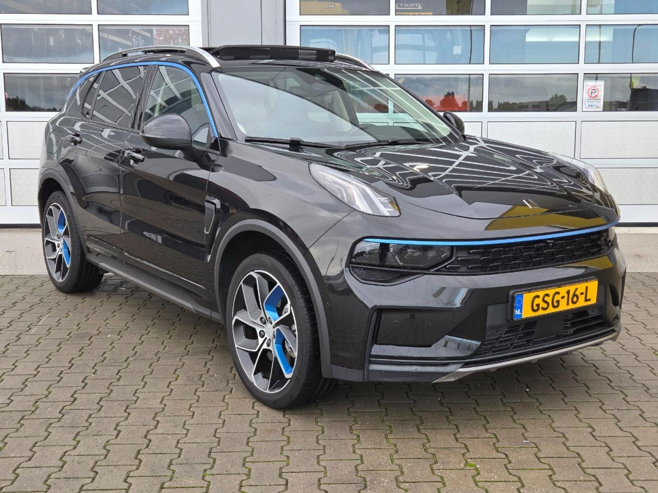 Lynk & Co 01 1.5 | 2022 | 62.592 km | Automaat | GSG16L | NAP: Geen oordeel - SUV: fotoğraf 2 Lynk & Co 01 1.5 | 2022 | 62.592 km | Automaat | GSG16L | NAP: Geen oordeel - SUV: fotoğraf 2