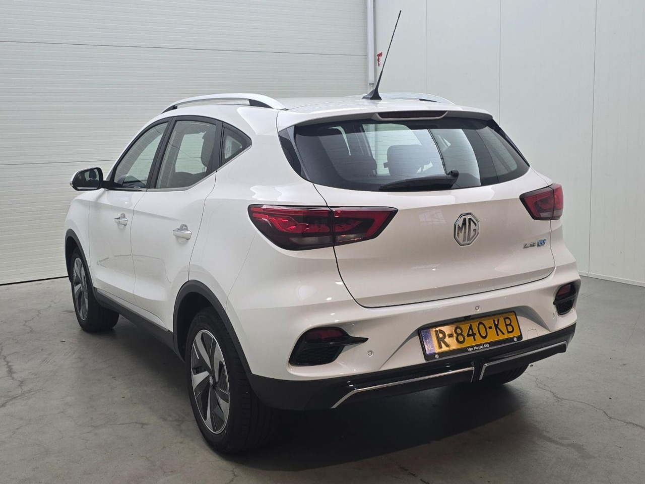 MG MG ZS EV EV Standard Range Comfort 50 kWh | 2022 | 17.023 km | Automaat | R840KB | NAP: Logisch - SUV: fotoğraf 3 MG MG ZS EV EV Standard Range Comfort 50 kWh | 2022 | 17.023 km | Automaat | R840KB | NAP: Logisch - SUV: fotoğraf 3