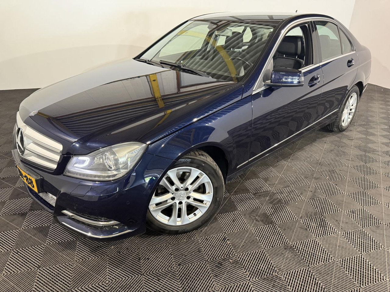 Mercedes-Benz C-klasse 220 CDI BlueEFFICIENCY Edition Avantgarde | 2013 | 348.866 km | 5-KJR-88 - Sedan araba: fotoğraf 1 Mercedes-Benz C-klasse 220 CDI BlueEFFICIENCY Edition Avantgarde | 2013 | 348.866 km | 5-KJR-88 - Sedan araba: fotoğraf 1