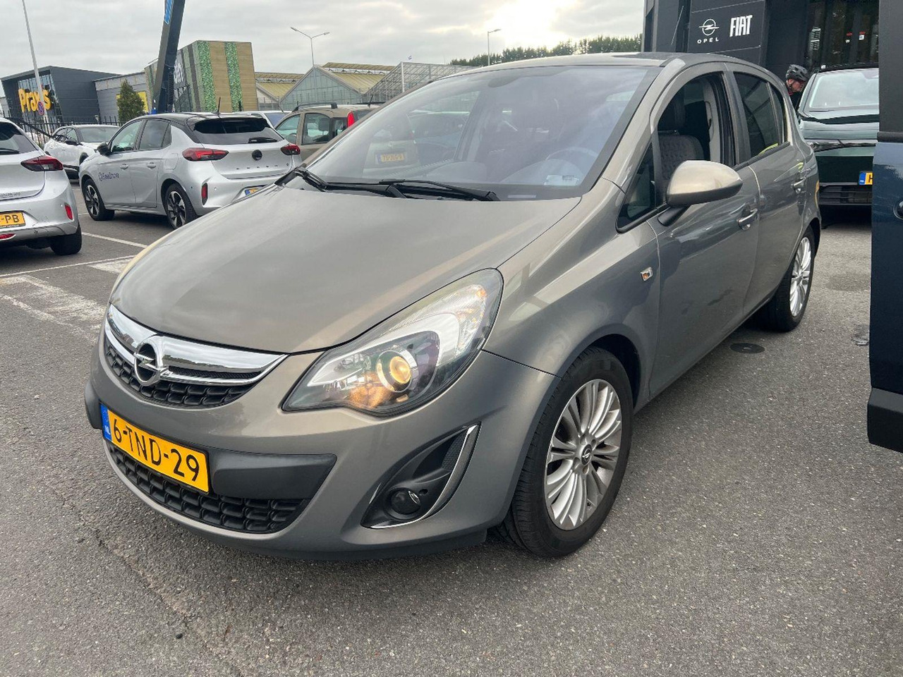 Opel Corsa 1.2 - 16V Cosmo | 2014 | 73.562 km | Automaat | 6TND29 | NAP: Logisch - Hatchback: fotoğraf 1 Opel Corsa 1.2 - 16V Cosmo | 2014 | 73.562 km | Automaat | 6TND29 | NAP: Logisch - Hatchback: fotoğraf 1