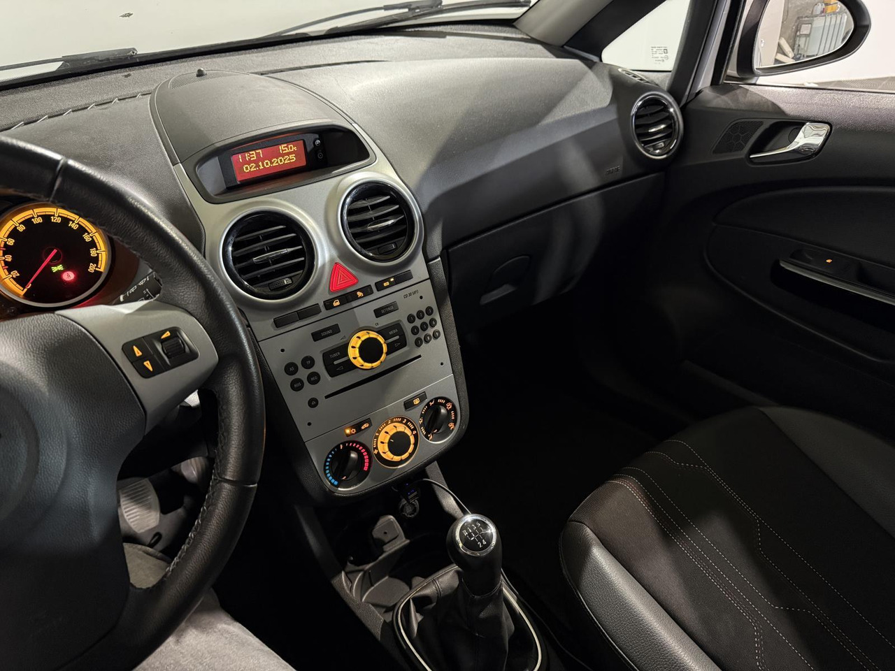 Opel | Corsa | 1.2-16V Rhythm | 2013 | 198.171 km | 5KBB41 | Logisch - Hatchback: fotoğraf 4 Opel | Corsa | 1.2-16V Rhythm | 2013 | 198.171 km | 5KBB41 | Logisch - Hatchback: fotoğraf 4