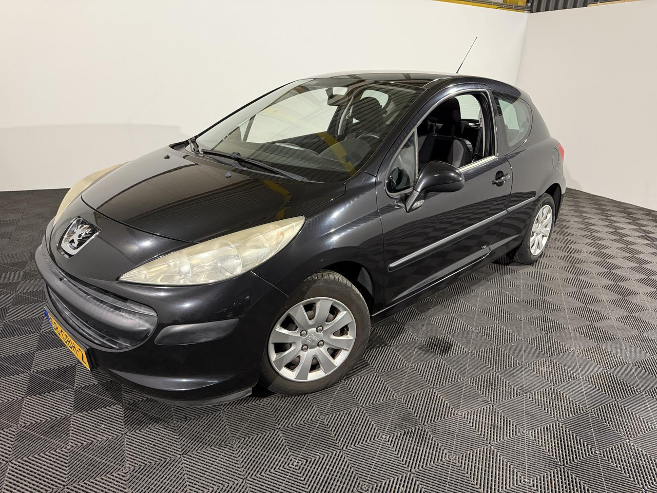 Peugeot | 207 | 1.4 VTi Cool 'n Blue | 2008 | 185.053 km | 58GBH2 | Logisch - Hatchback: fotoğraf 1 Peugeot | 207 | 1.4 VTi Cool 'n Blue | 2008 | 185.053 km | 58GBH2 | Logisch - Hatchback: fotoğraf 1