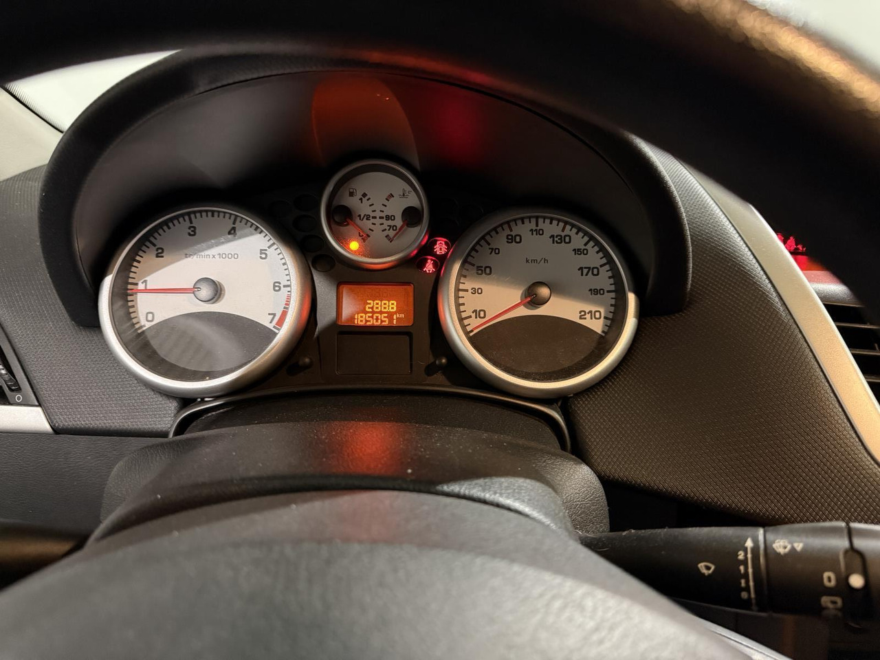 Peugeot | 207 | 1.4 VTi Cool 'n Blue | 2008 | 185.053 km | 58GBH2 | Logisch - Hatchback: fotoğraf 4 Peugeot | 207 | 1.4 VTi Cool 'n Blue | 2008 | 185.053 km | 58GBH2 | Logisch - Hatchback: fotoğraf 4