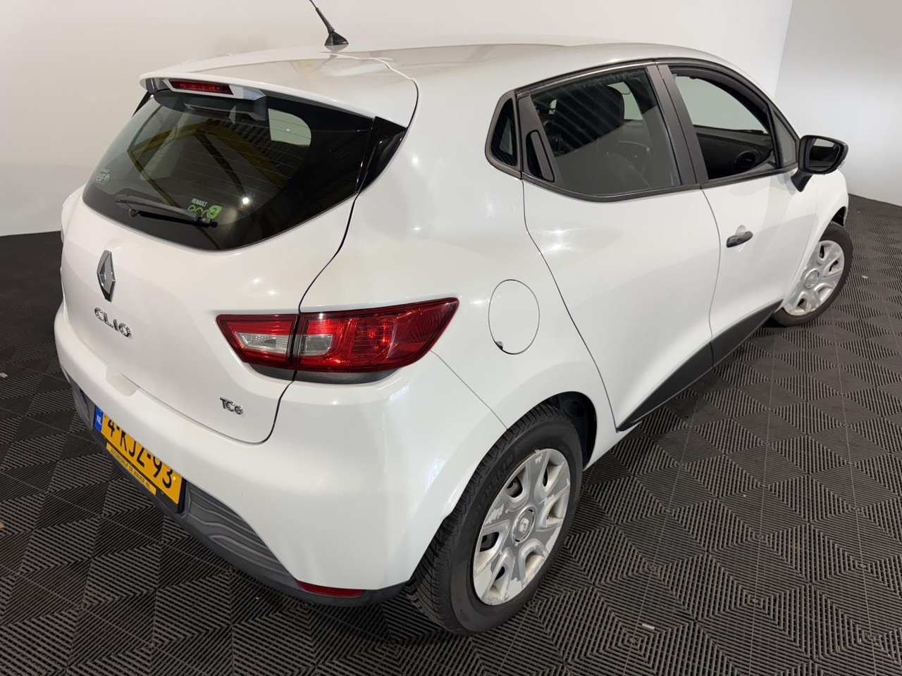 Renault | Clio | 0.9 TCe Authentique | 2013 | 160.970 km | 4KJZ93 | Logisch - Hatchback: fotoğraf 2 Renault | Clio | 0.9 TCe Authentique | 2013 | 160.970 km | 4KJZ93 | Logisch - Hatchback: fotoğraf 2