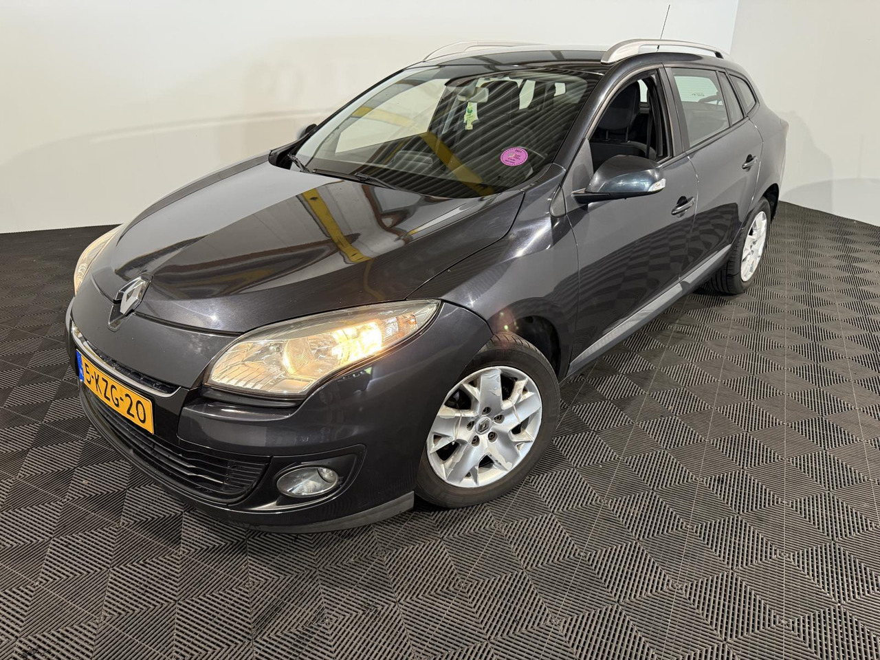 Renault Mégane Estate 1.5 dCi Expression | 2013 | 342.197 km | 5-KZG-20 - Binek araba: fotoğraf 1 Renault Mégane Estate 1.5 dCi Expression | 2013 | 342.197 km | 5-KZG-20 - Binek araba: fotoğraf 1