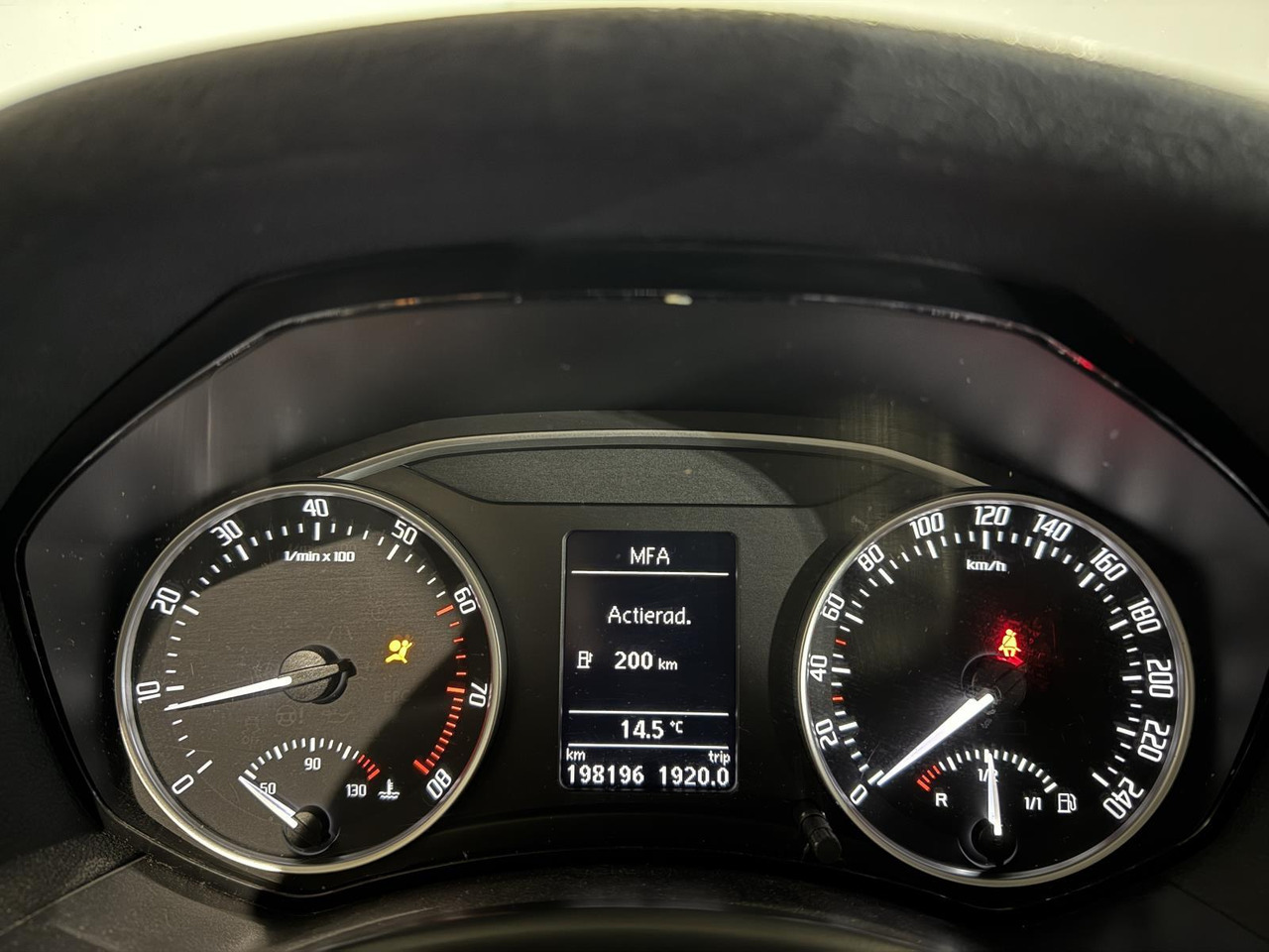 Skoda | Octavia Combi | 1.4 TSI Greentech Ambition Business Line | 2012 | 198.196 km | 01TGL8 | Logisch - Binek araba: fotoğraf 2 Skoda | Octavia Combi | 1.4 TSI Greentech Ambition Business Line | 2012 | 198.196 km | 01TGL8 | Logisch - Binek araba: fotoğraf 2