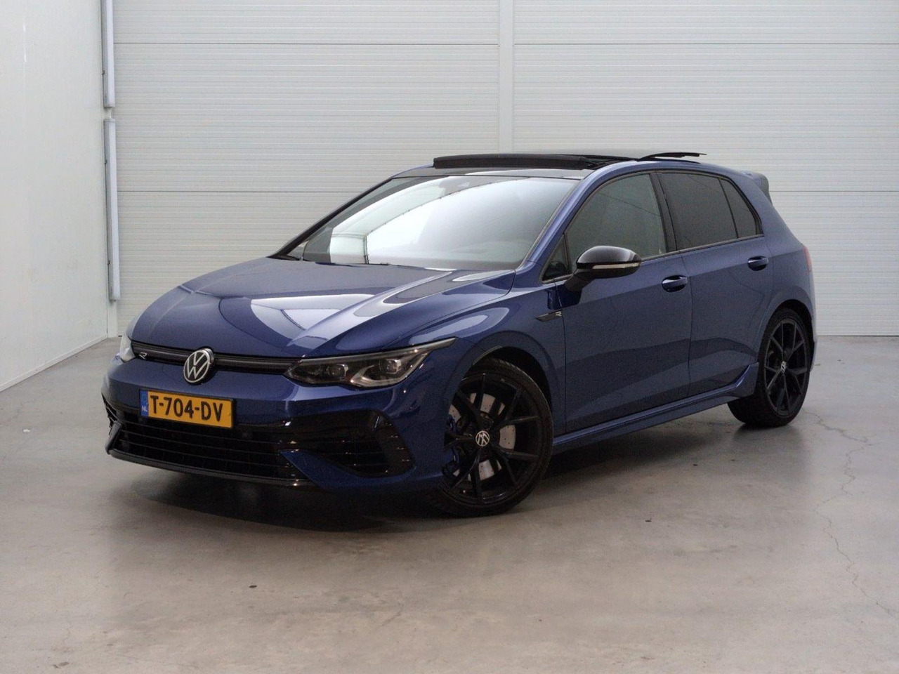 Volkswagen Golf 2.0 TSI R 4Motion | 2021 | 59.325 km | Automaat | T704DV | NAP: Geen oordeel - Hatchback: fotoğraf 1 Volkswagen Golf 2.0 TSI R 4Motion | 2021 | 59.325 km | Automaat | T704DV | NAP: Geen oordeel - Hatchback: fotoğraf 1