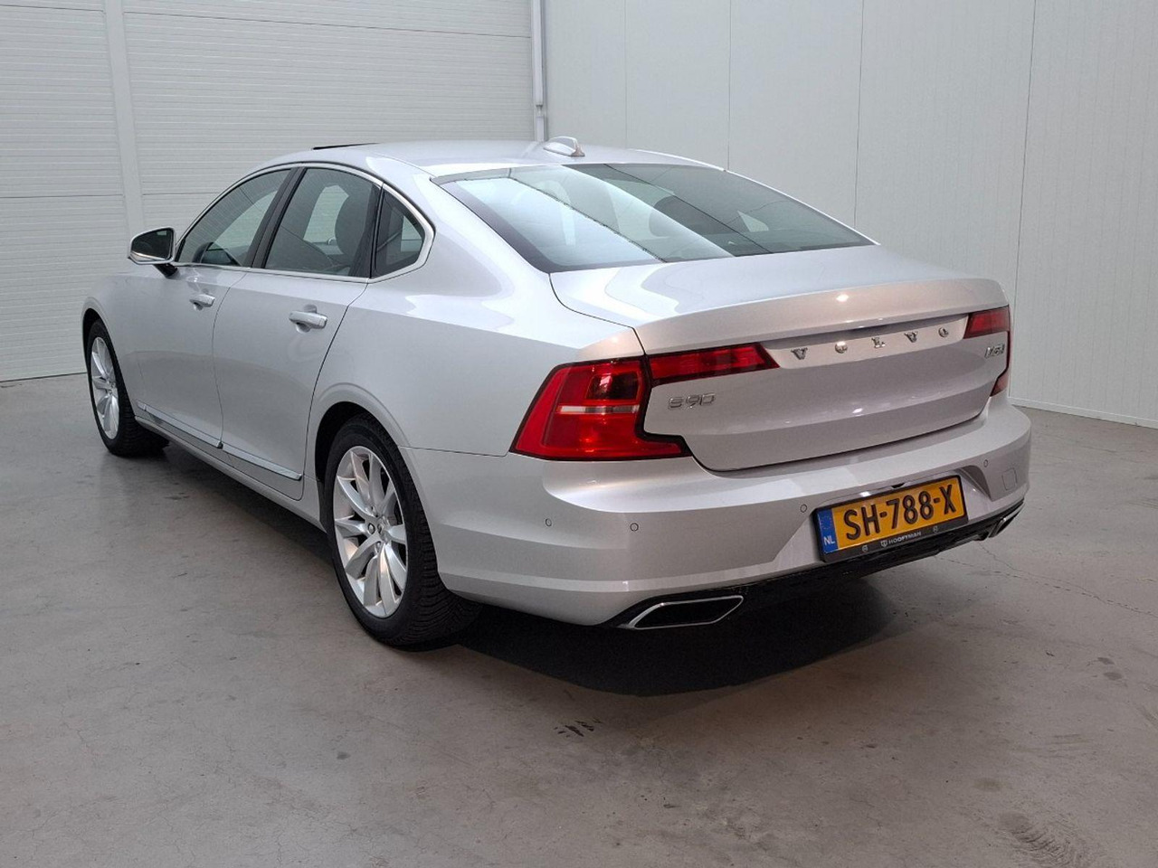 Volvo S90 2.0 D5 AWD Inscription | 2016 | 175.340 km | Automaat | SH788X | NAP: Geen oordeel - Sedan araba: fotoğraf 3 Volvo S90 2.0 D5 AWD Inscription | 2016 | 175.340 km | Automaat | SH788X | NAP: Geen oordeel - Sedan araba: fotoğraf 3
