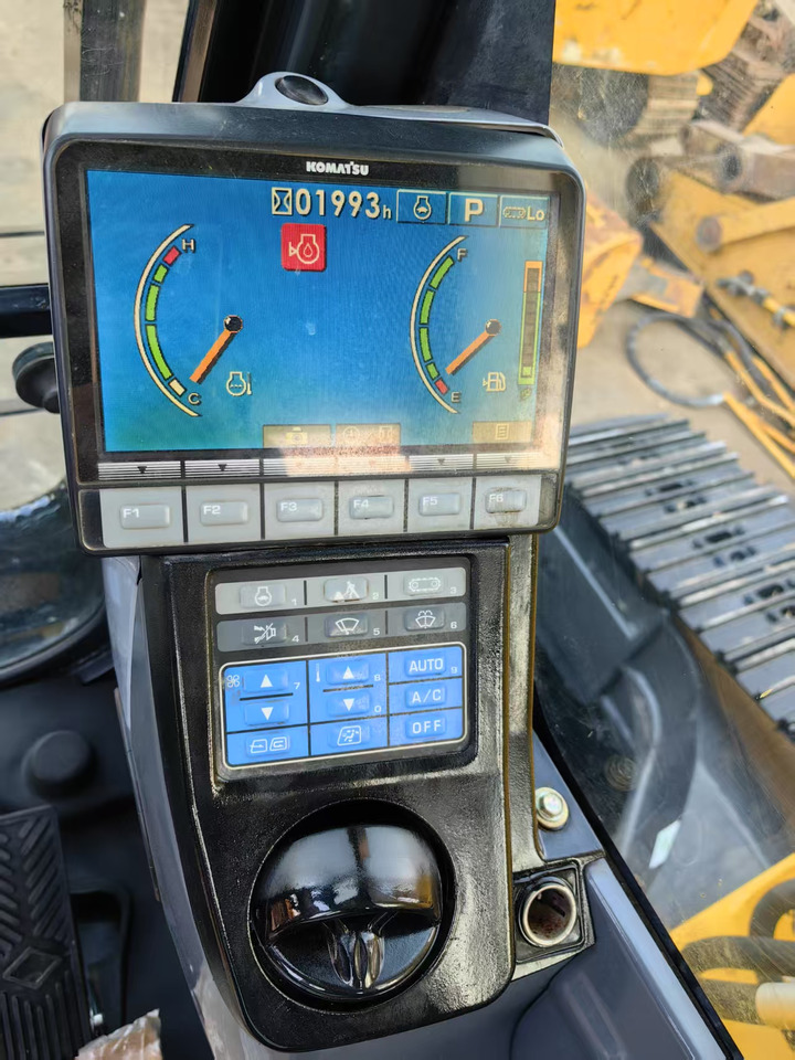 Yeni Paletli ekskavatör KOMATSU PC200-7: fotoğraf 7 Yeni Paletli ekskavatör KOMATSU PC200-7: fotoğraf 7