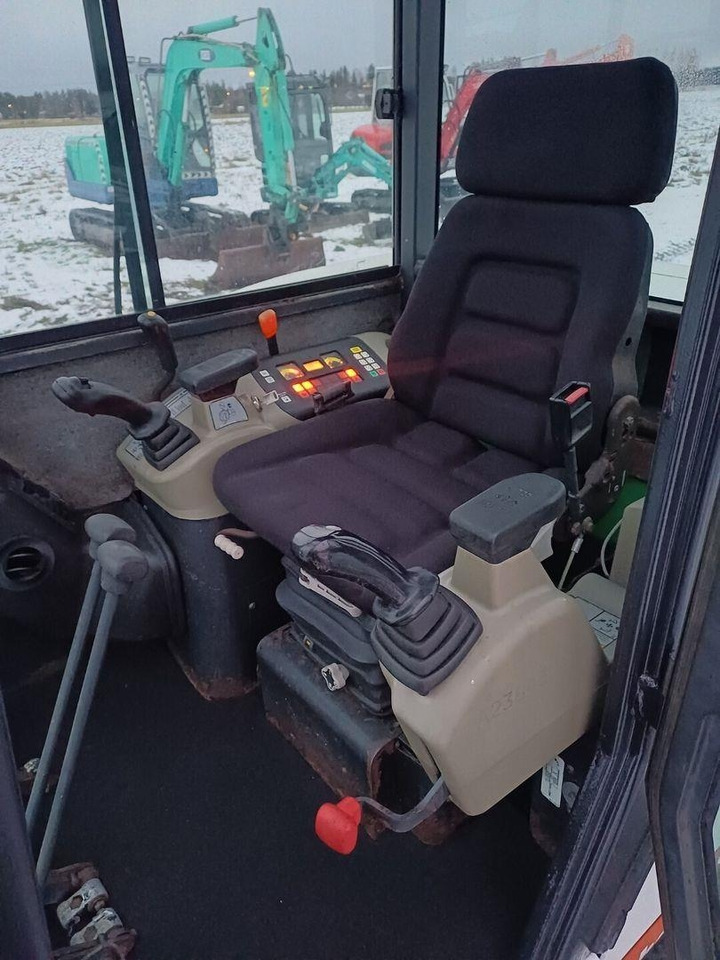 Bobcat 337D Kallistuvalla liittimellä finansal kiralama Bobcat 337D Kallistuvalla liittimellä: fotoğraf 11 Bobcat 337D Kallistuvalla liittimellä finansal kiralama Bobcat 337D Kallistuvalla liittimellä: fotoğraf 11