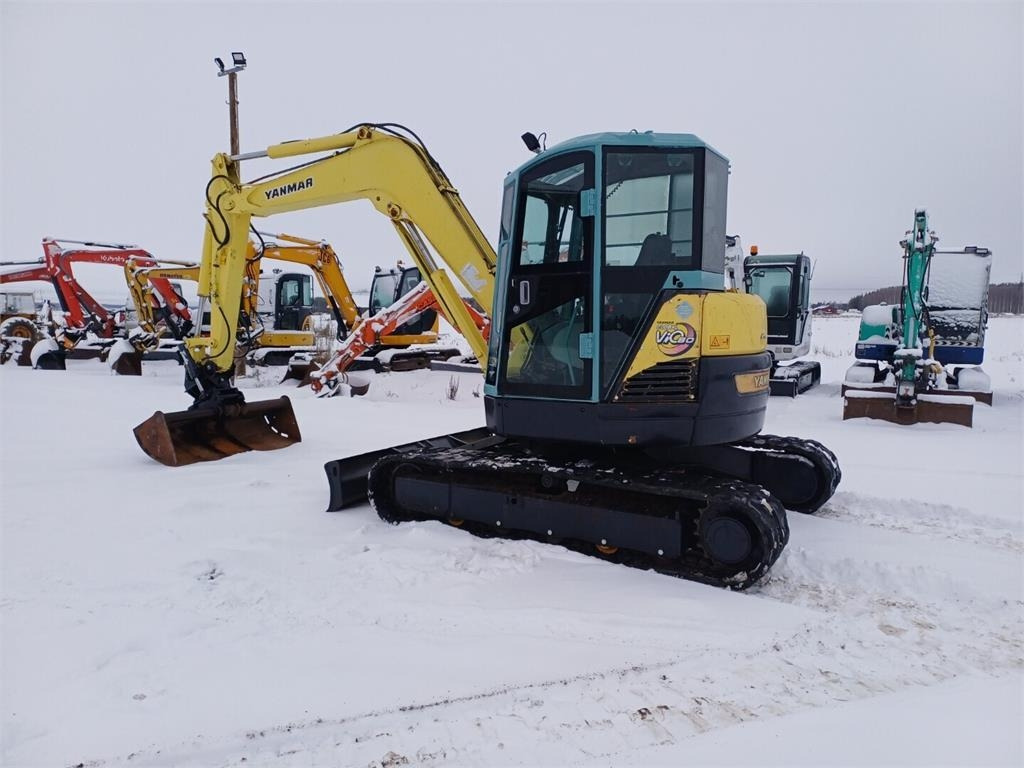 Yanmar Vio80 Kallistuvalla liittimellä - Mini ekskavatör: fotoğraf 3 Yanmar Vio80 Kallistuvalla liittimellä - Mini ekskavatör: fotoğraf 3