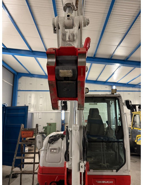 Takeuchi TB260 - Mini ekskavatör: fotoğraf 5 Takeuchi TB260 - Mini ekskavatör: fotoğraf 5
