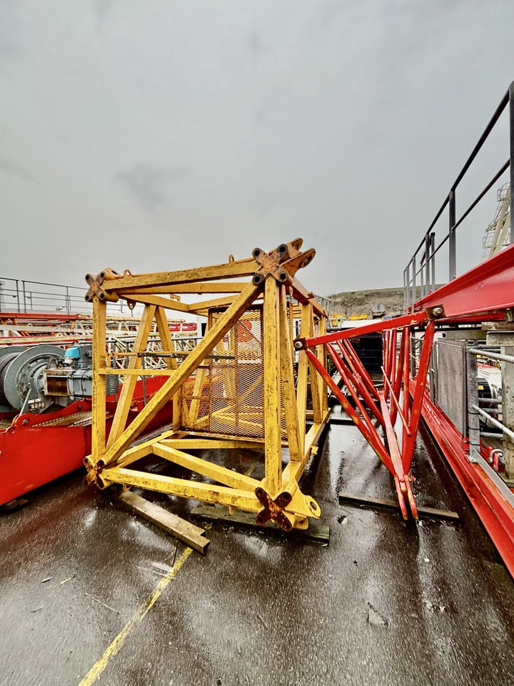 LIEBHERR 250 EC-B 12 Litronic - Kule vinç: fotoğraf 2 LIEBHERR 250 EC-B 12 Litronic - Kule vinç: fotoğraf 2