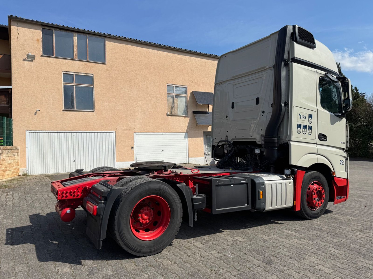Mercedes-Benz Actros 1848/GIGA/Retarder/2xBett/2instock - Çekici: fotoğraf 5 Mercedes-Benz Actros 1848/GIGA/Retarder/2xBett/2instock - Çekici: fotoğraf 5