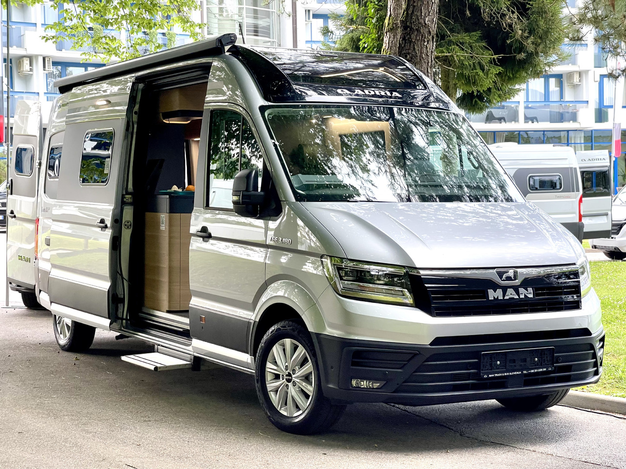 ADRIA MAX 680 SGX - Camper van: fotoğraf 1 ADRIA MAX 680 SGX - Camper van: fotoğraf 1