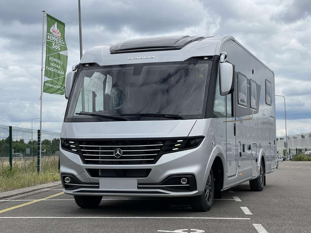 ADRIA Super Sonic 780 DC - Entegre karavan: fotoğraf 1 ADRIA Super Sonic 780 DC - Entegre karavan: fotoğraf 1