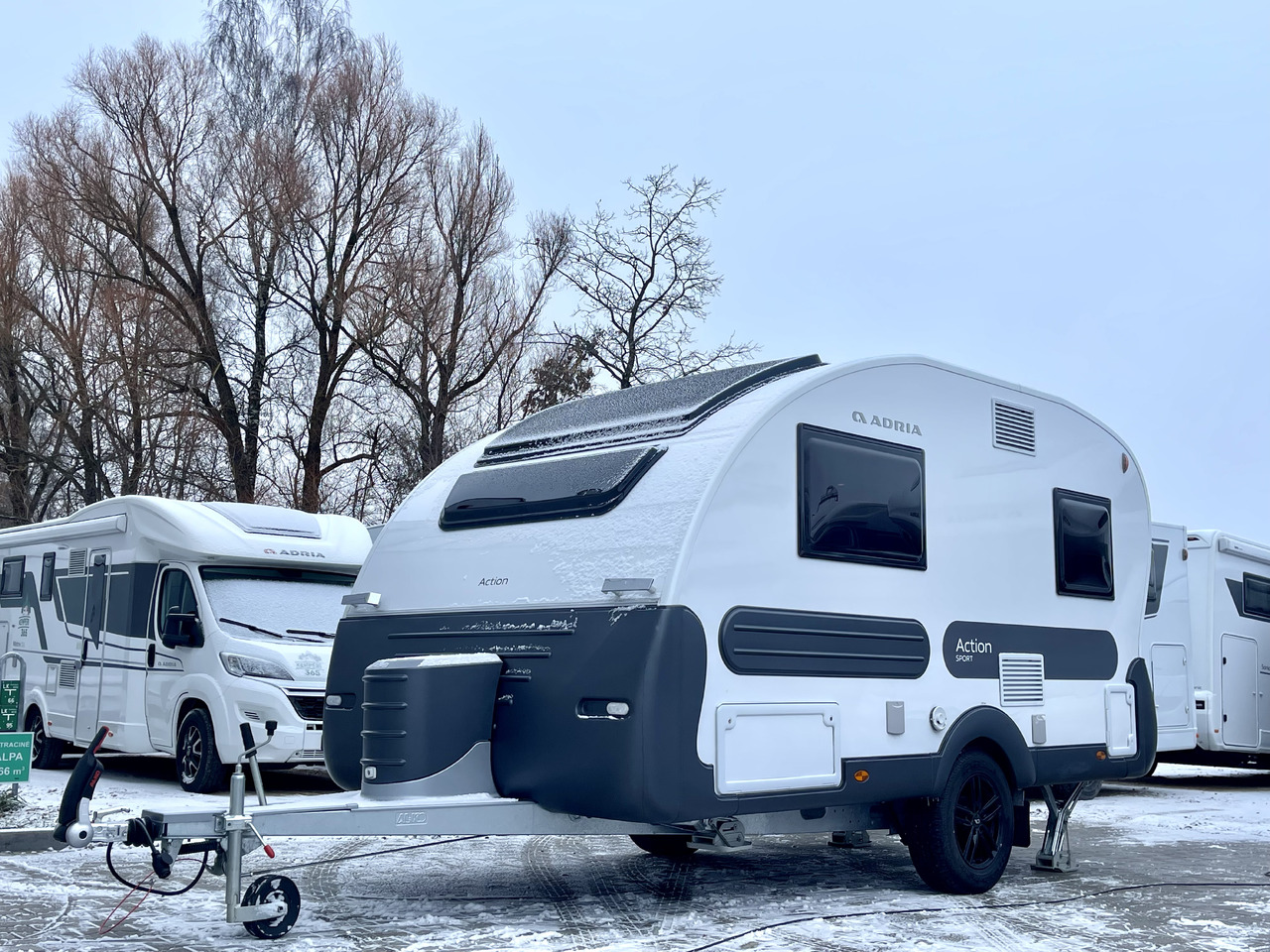 Adria Action Sport - Çekme karavan: fotoğraf 1 Adria Action Sport - Çekme karavan: fotoğraf 1