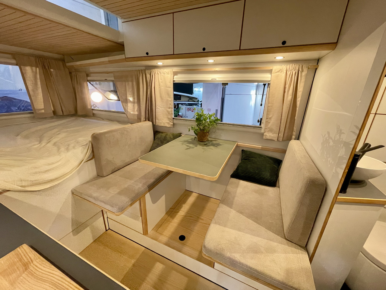 Yeni Semi entegre karavan Greenlander: fotoğraf 6