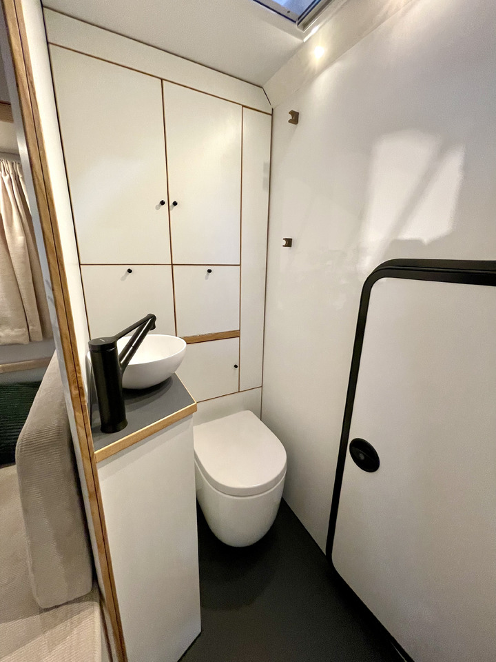 Yeni Semi entegre karavan Greenlander: fotoğraf 7