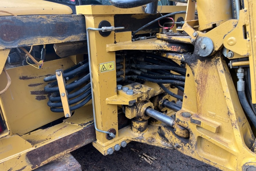 CATERPILLAR 432D - Iş makinesi: fotoğraf 4 CATERPILLAR 432D - Iş makinesi: fotoğraf 4