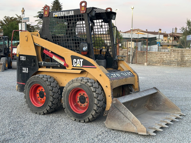 Caterpillar 226BHF - Kompakt paletli yükleyici: fotoğraf 1 Caterpillar 226BHF - Kompakt paletli yükleyici: fotoğraf 1