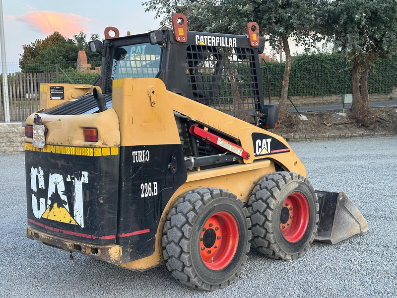 Caterpillar 226BHF - Kompakt paletli yükleyici: fotoğraf 4 Caterpillar 226BHF - Kompakt paletli yükleyici: fotoğraf 4