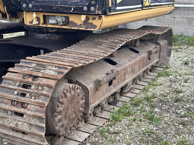 Caterpillar 318B - Ekskavatör: fotoğraf 5 Caterpillar 318B - Ekskavatör: fotoğraf 5