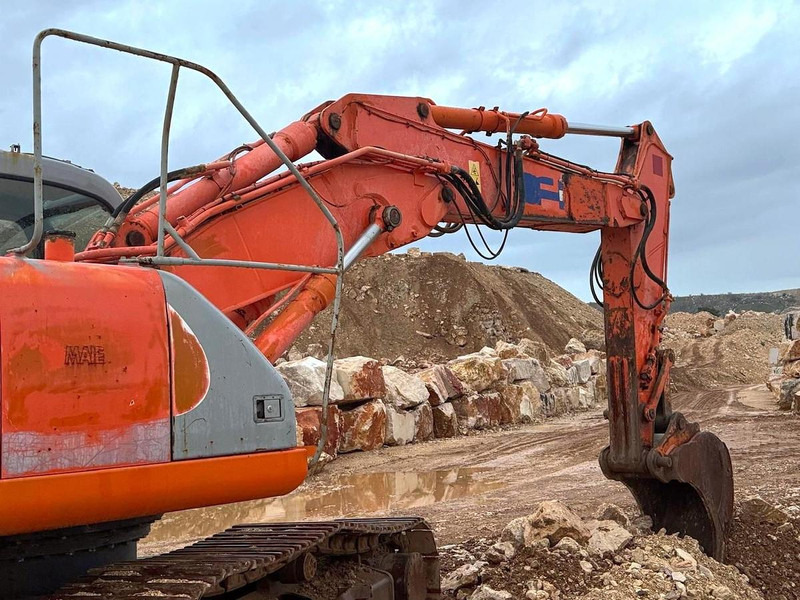 Fiat KOBELCO E305 - Ekskavatör: fotoğraf 3 Fiat KOBELCO E305 - Ekskavatör: fotoğraf 3