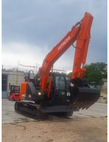 Hitachi ZX135US-6 - Ekskavatör: fotoğraf 1 Hitachi ZX135US-6 - Ekskavatör: fotoğraf 1