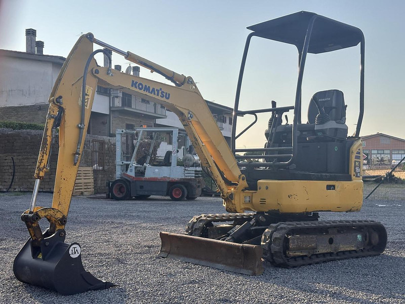 Komatsu PC16R-3HS - Mini ekskavatör: fotoğraf 2 Komatsu PC16R-3HS - Mini ekskavatör: fotoğraf 2
