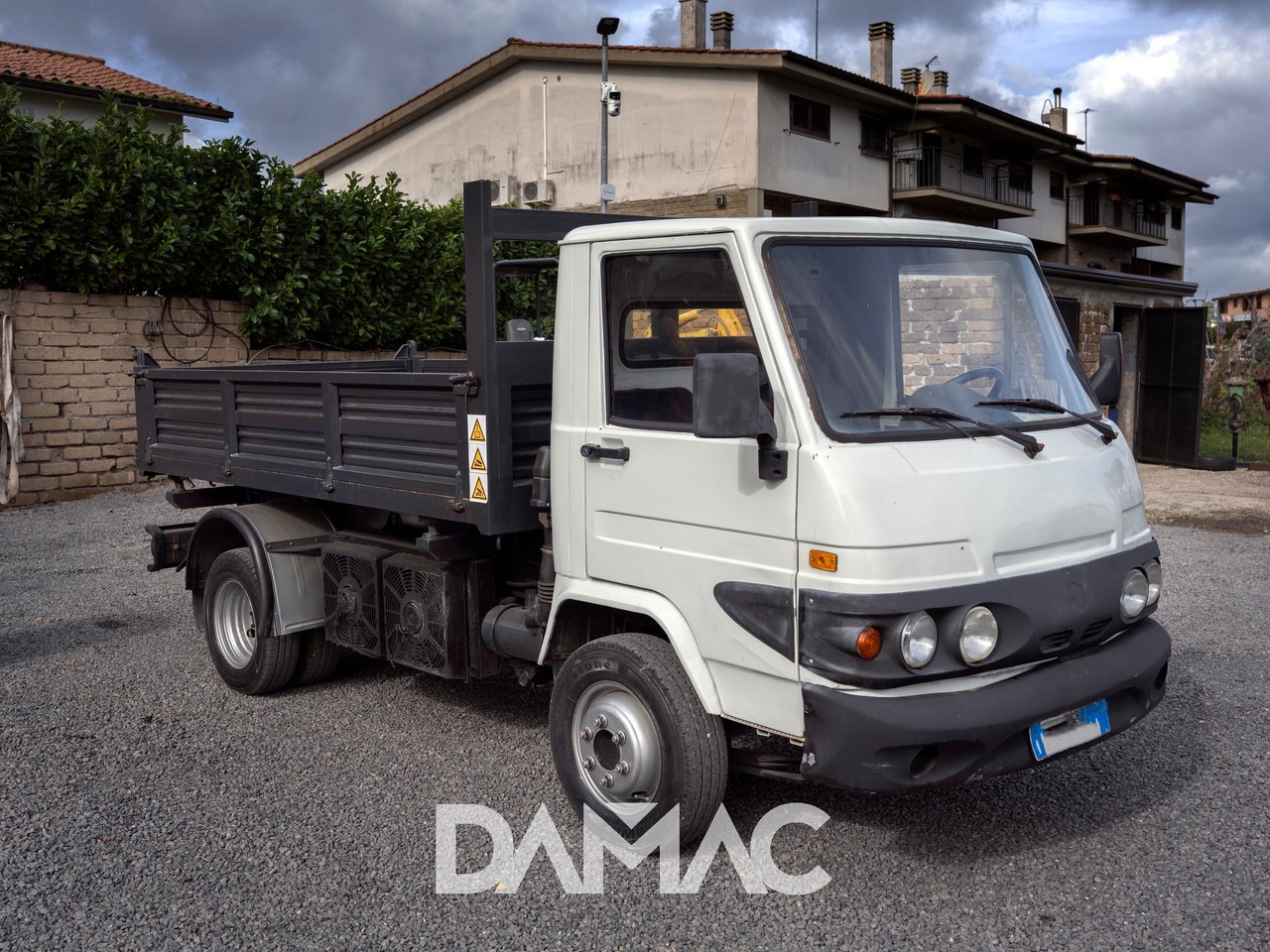 Tipper trucks - Damperli kamyon: fotoğraf 1 Tipper trucks - Damperli kamyon: fotoğraf 1