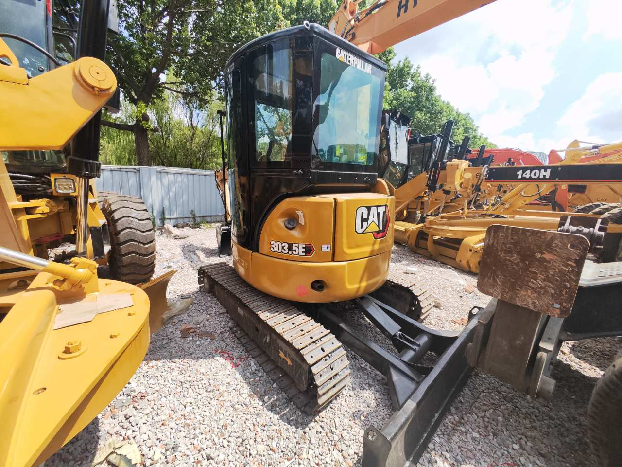 CATERPILLAR 303.5 - Mini ekskavatör: fotoğraf 1 CATERPILLAR 303.5 - Mini ekskavatör: fotoğraf 1