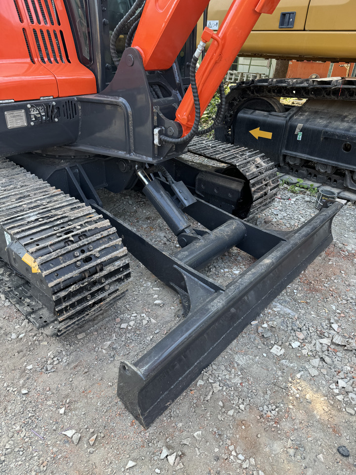 Paletli ekskavatör DOOSAN DX60: fotoğraf 7