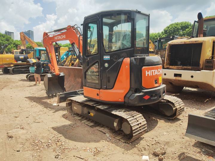 HITACHI ZX55USR - Mini ekskavatör: fotoğraf 1 HITACHI ZX55USR - Mini ekskavatör: fotoğraf 1