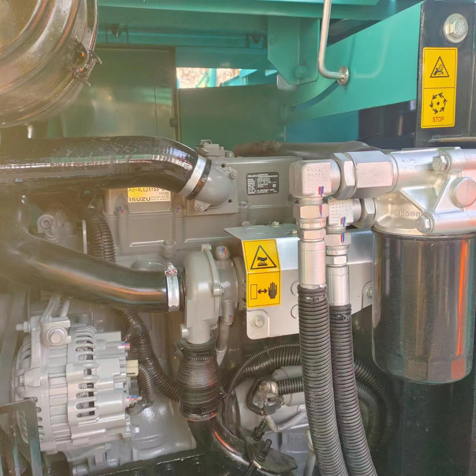 KOBELCO SK75 - Paletli ekskavatör: fotoğraf 5 KOBELCO SK75 - Paletli ekskavatör: fotoğraf 5