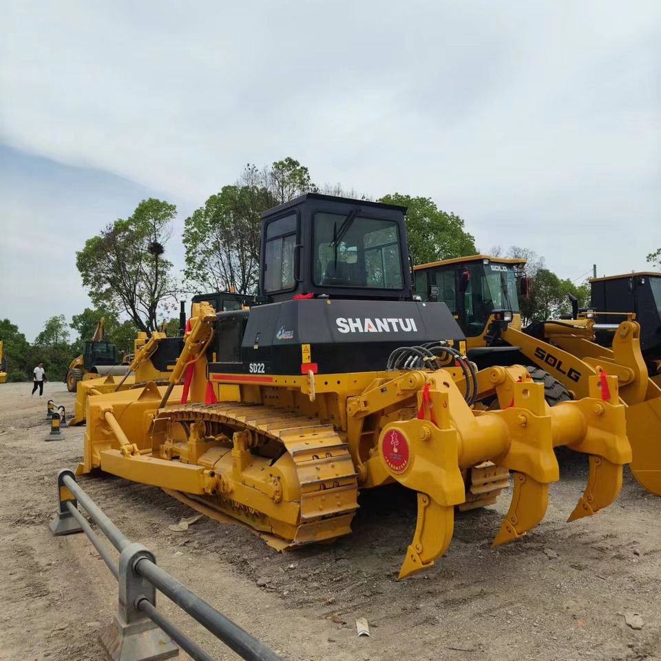 Shantui SD22 - Buldozer: fotoğraf 1 Shantui SD22 - Buldozer: fotoğraf 1